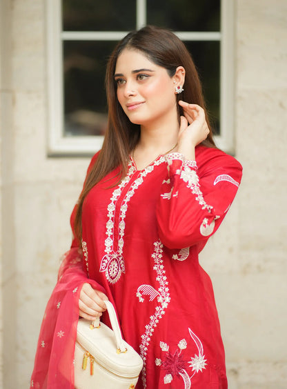Red Reverie 3pcs